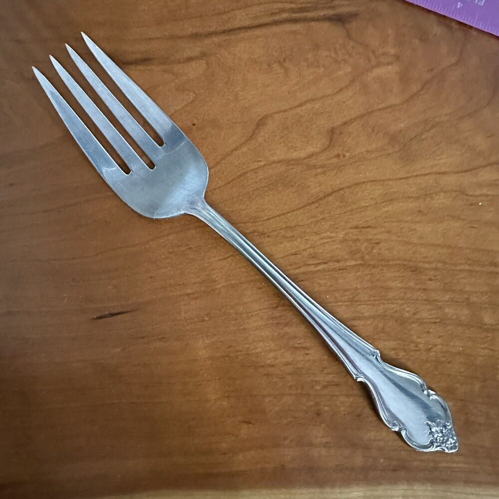 International Stainless Deluxe American Rose Meat Serving Fork